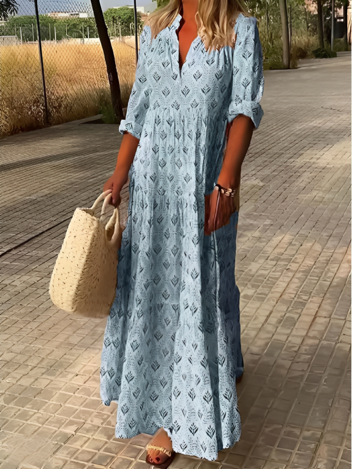 Élégante robe maxi femme fluide pour l'été, parfaite pour les vacances, la plage ou une tenue décontractée et confortable.