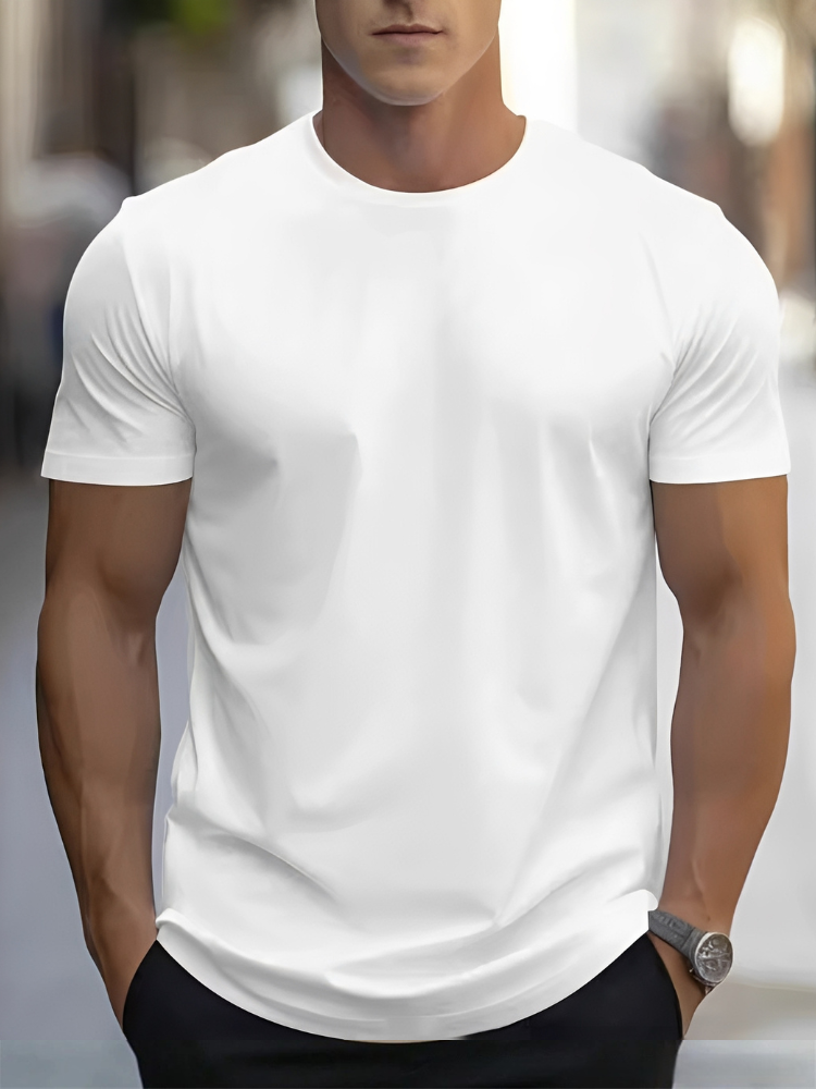 T-shirt uni homme, coupe droite à manches courtes, offrant confort et style basique. Vêtement essentiel mode masculine.