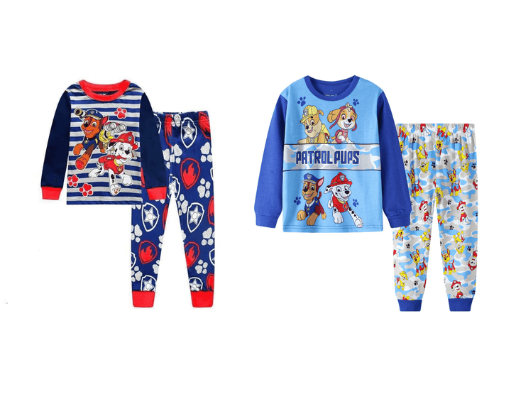 Détail du pyjama Pat Patrouille. Tissu doux et motif joyeux Chase/Marcus. Idéal pour un sommeil confortable des enfants.