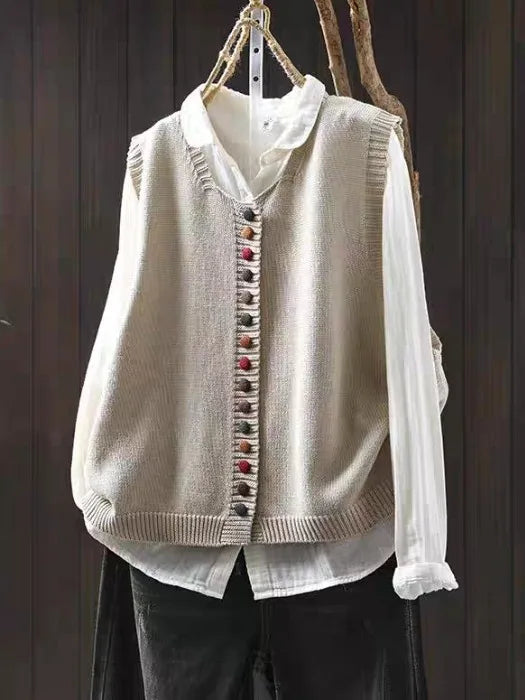 Cardigan femme élégant col rond, tricot fluide automne-hiver. Style chic et confortable.