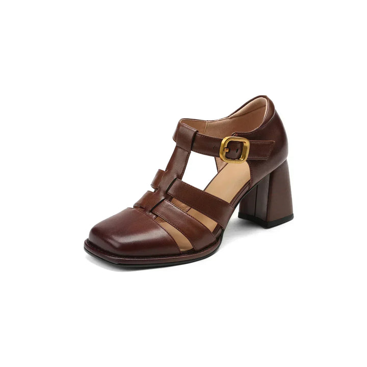 Adoptez le style rétro : chaussures femme Rivanza vintage à talons blocs, élégance et confort assurés.