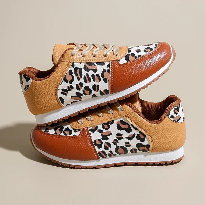 Baskets femme léopard confortables avec semelle amortissante pour un style tendance et un port agréable.