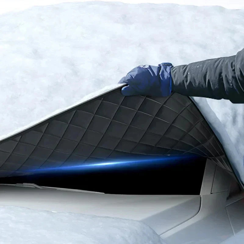 Housse pare-brise magnétique installée sur un véhicule, protection anti-givre et anti-UV visible et efficace.
