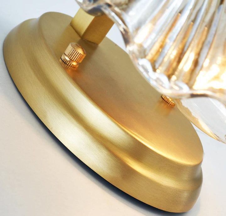 Applique murale coquillage, luminaire d'ambiance idéal pour un salon ou chambre.