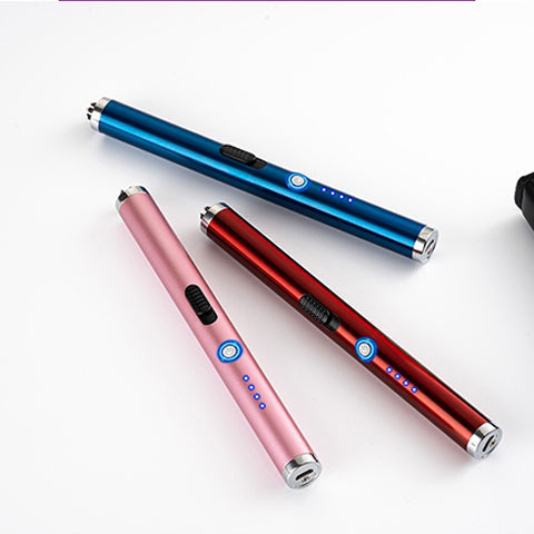 Gadget de sécurité compact : stylo tactique pour défense personnelle, lampe torche et autoprotection.
