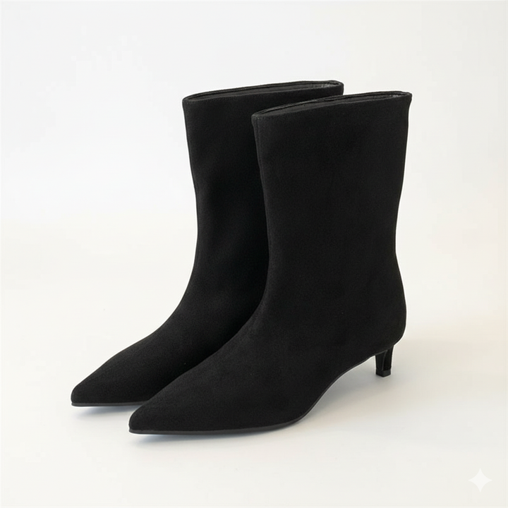 Chaussures femme mode, bottines chics et polyvalentes. Bout pointu et talon aiguille pour un look intemporel.