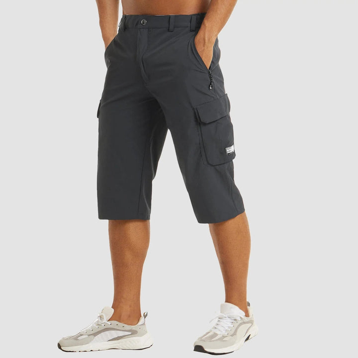Short homme mode été, style cargo avec poches, léger et séchage rapide.