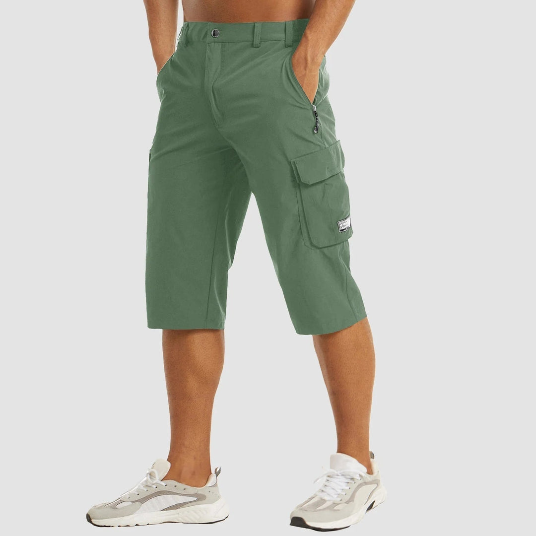 Short cargo décontracté, parfait pour les vacances et les journées d'été actives.