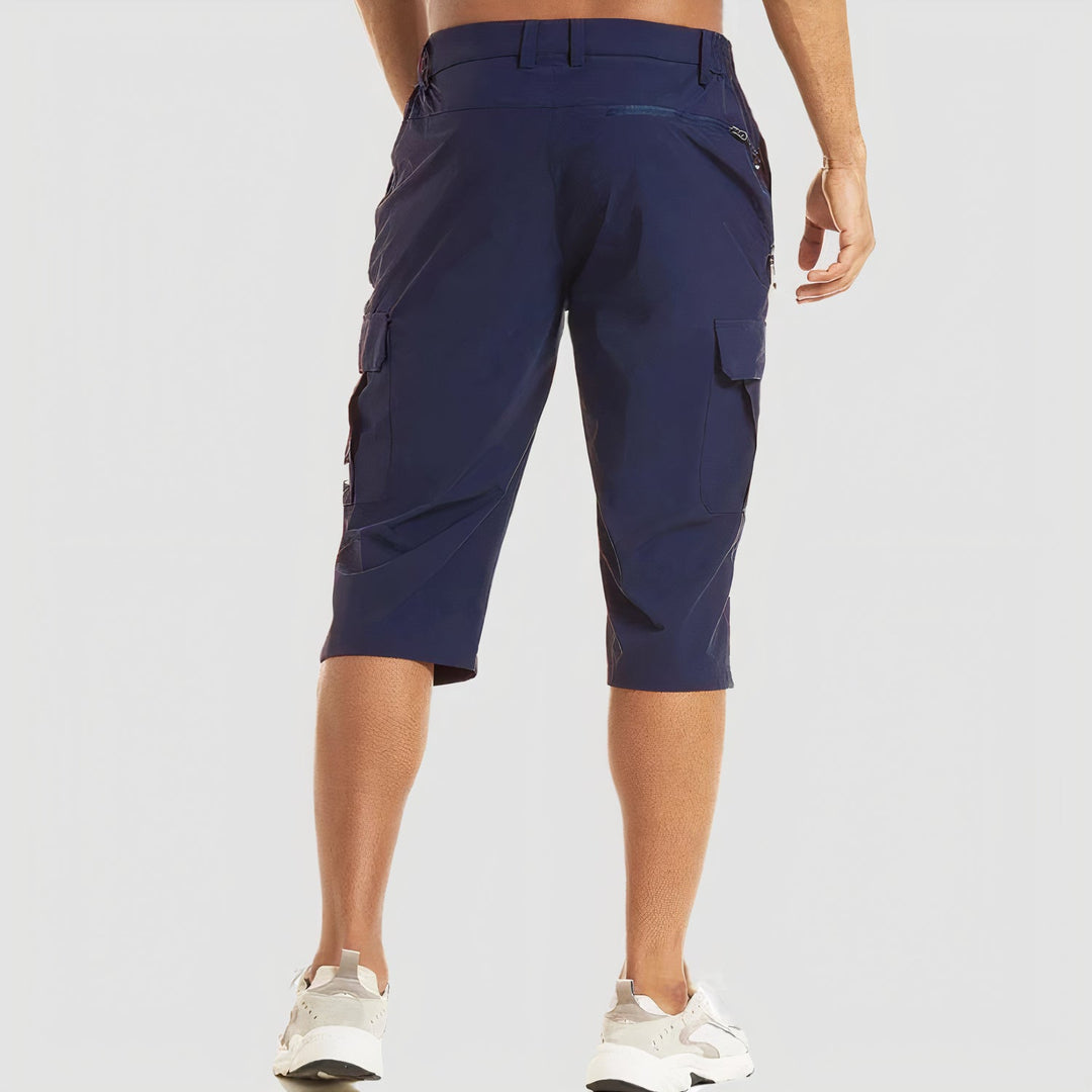 Short d'été léger pour homme, style cargo avec poches pratiques pour les activités.