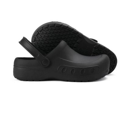 Semelle antidérapante des chaussures GripChef pour cuisine pro. Sécurité maximale en milieu humide.