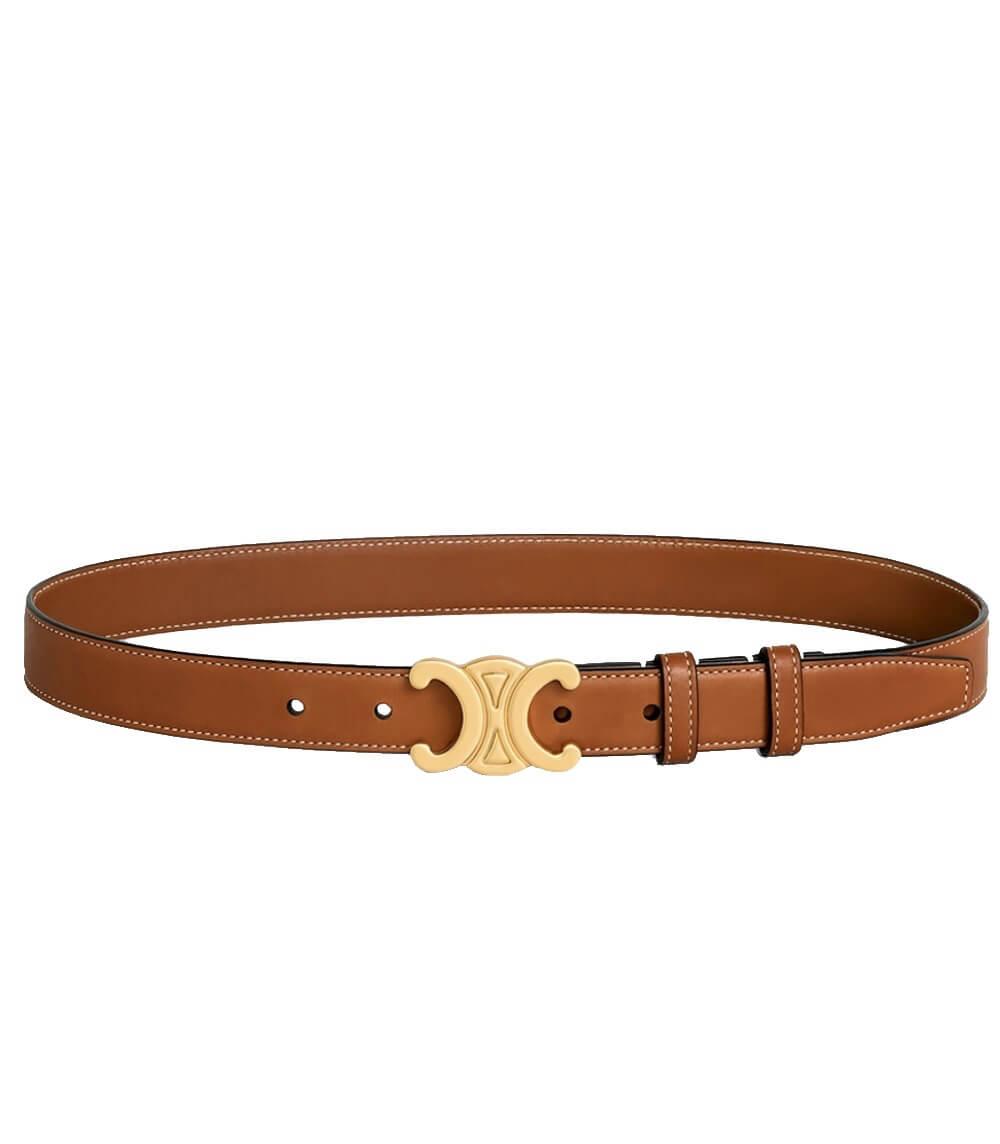 Ceinture femme pourpre, accessoire mode polyvalent et élégant, avec boucle dorée chic.
