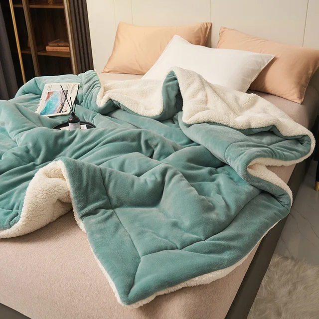 Couverture polaire cosy et ultra-chaude, douce au toucher, offre un bien-être optimal pour le corps et l'esprit.