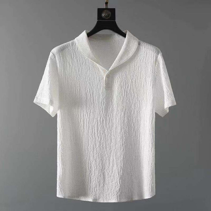 Ensemble chic casual homme en lin respirant, idéal pour un look estival élégant et confortable au quotidien.
