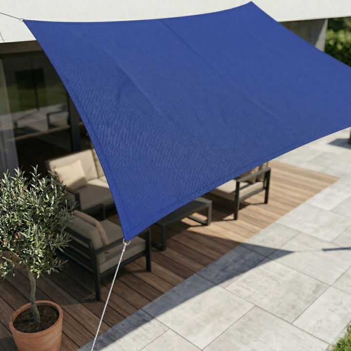 Voile solaire rectangulaire durable. Toile d'ombrage robuste pour une protection UV constante dans votre jardin.