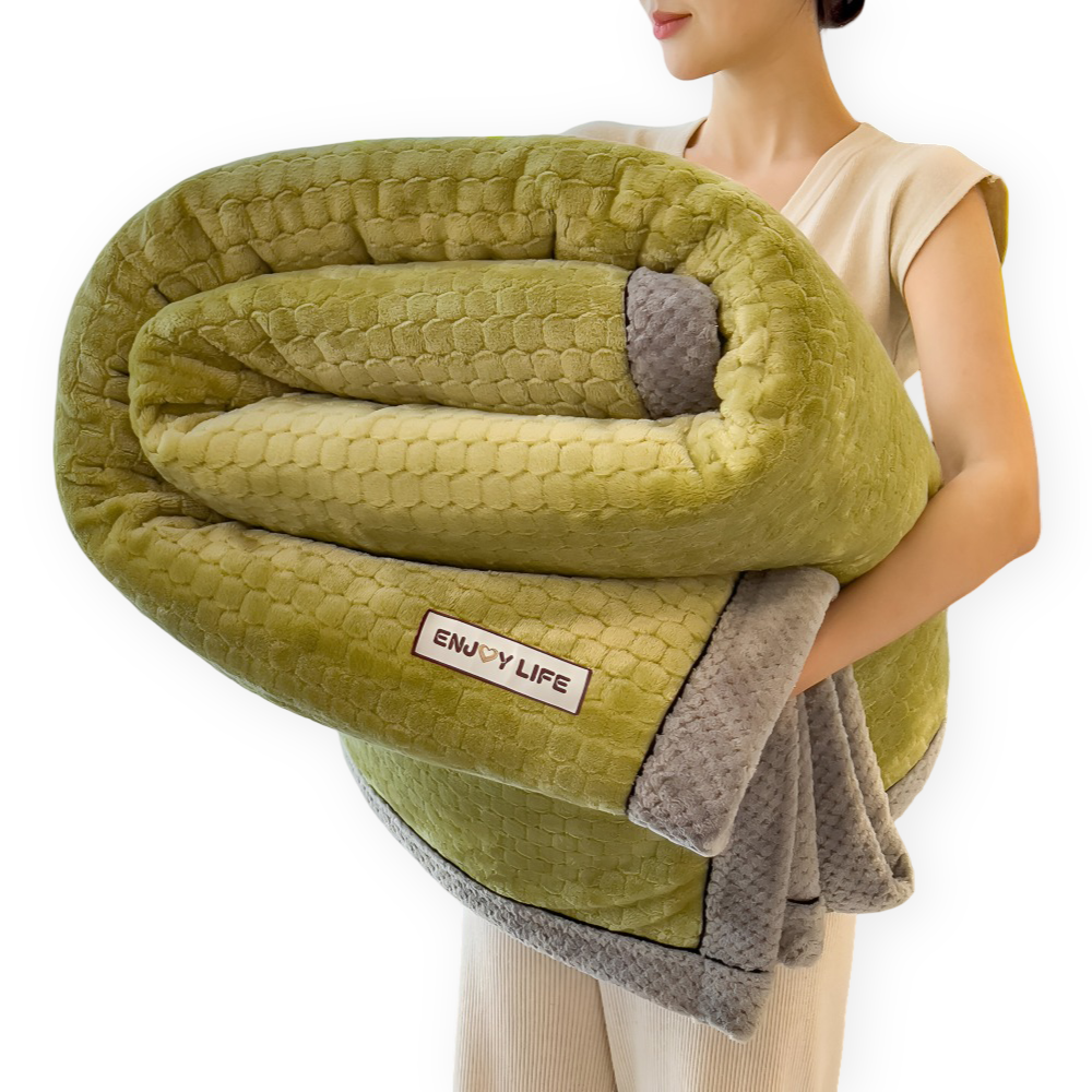Luxe et confort: couverture velours patchwork en polyester, parfaite pour salon/chambre moderne.