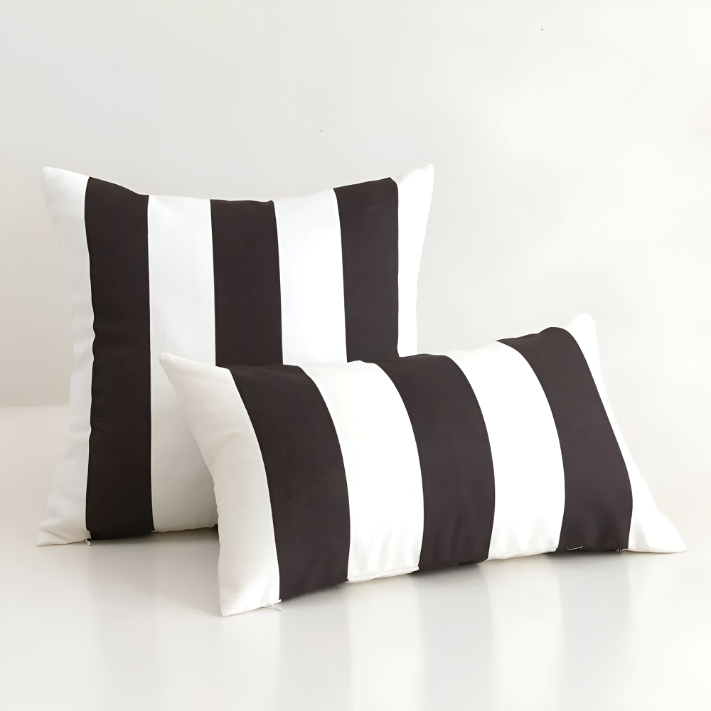 Housse de coussin déhoussable en polyester rayée, imperméable, idéale pour canapé extérieur, jardin et terrasse estivale.