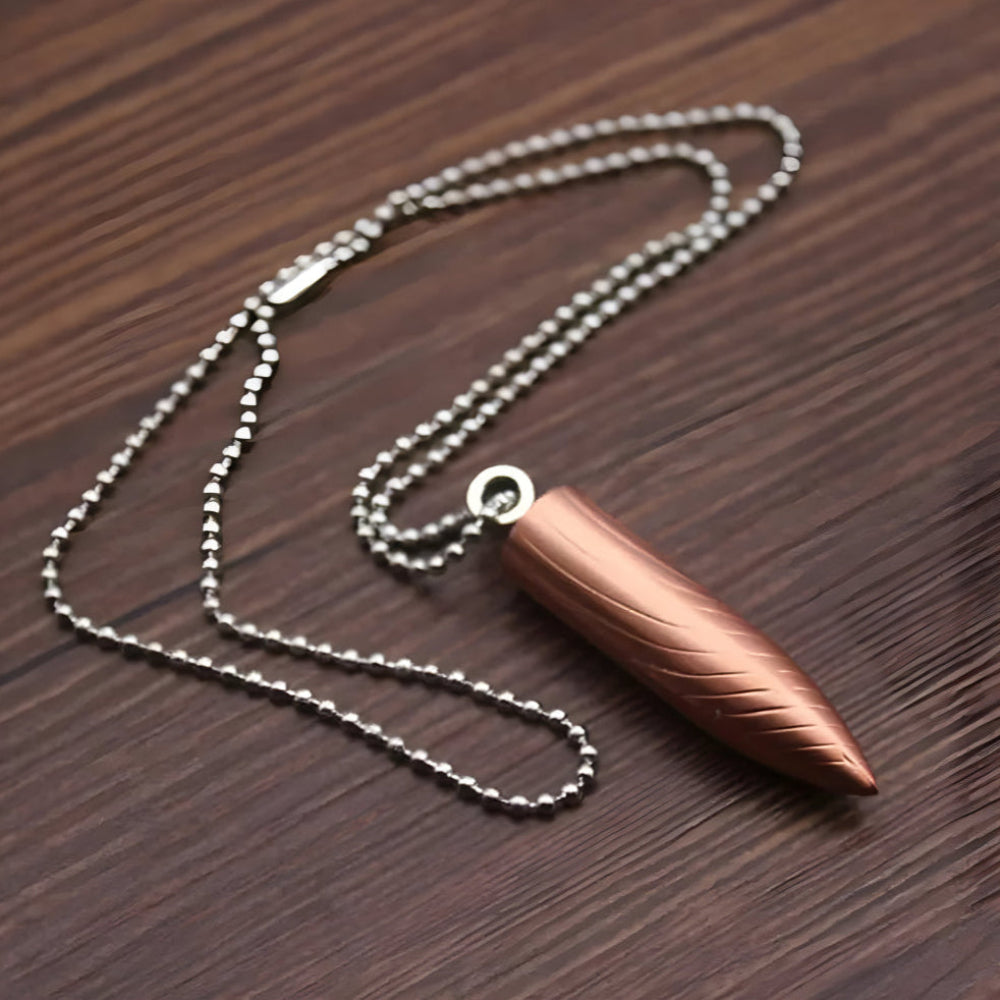 Allume-feu compact de survie, étanche, idéal en porte-clés pour camping, randonnée et urgences.