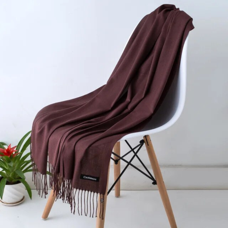 Chaleur et style: écharpe femme en cachemire pour l'hiver. Grand foulard élégant et doux.