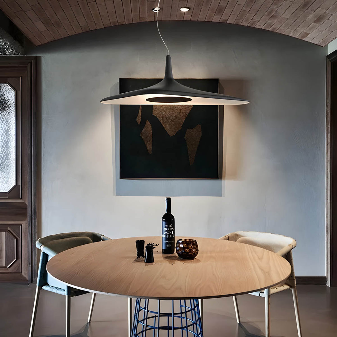 Lustre TIPI, plafonnier contemporain et facile à installer. Luminaire de maison, éclairage design moderne.