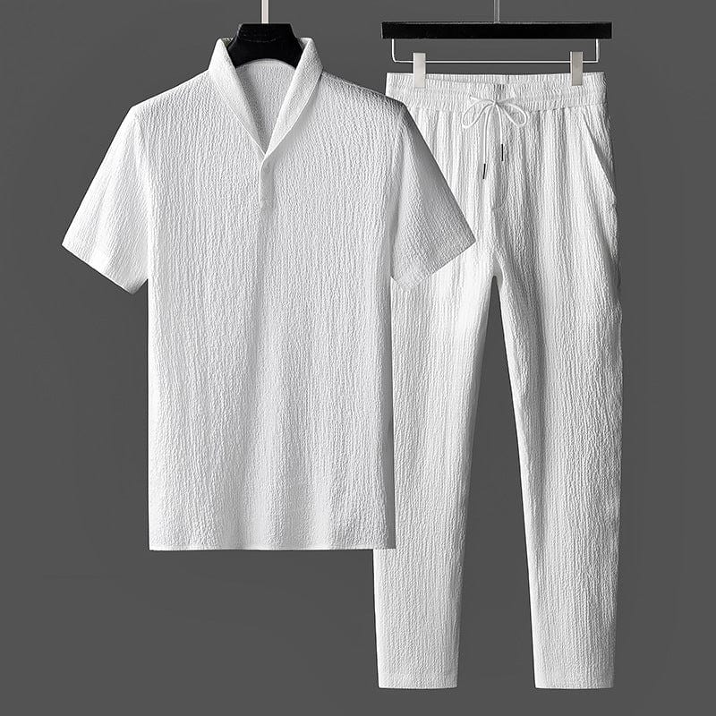 Ensemble homme été léger et respirant, chemise et short confortables pour vacances décontractées. Mode saisonnière.