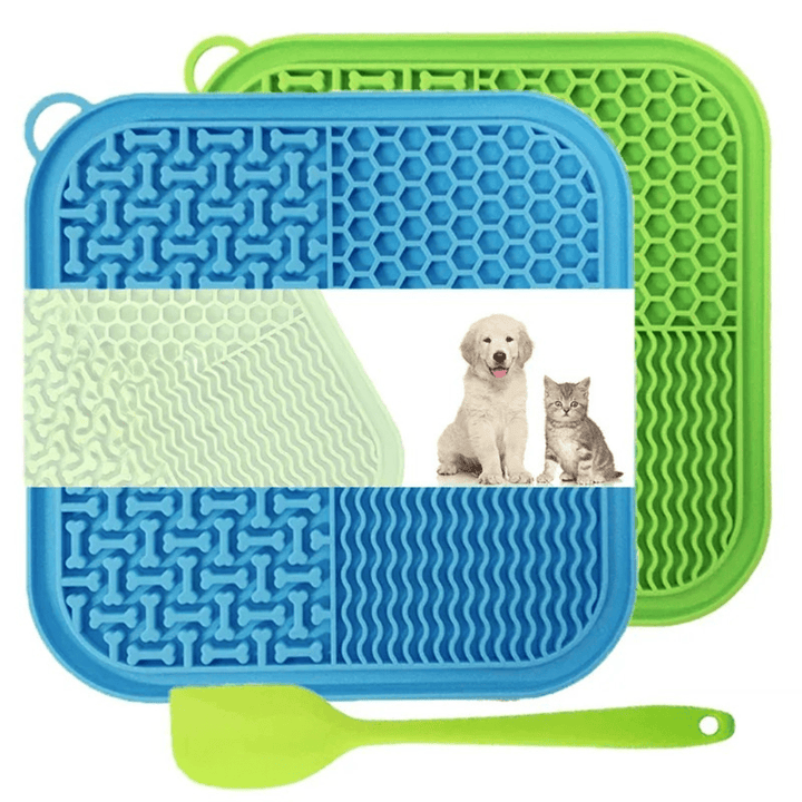 Tapis de léchage anti-stress pour chien et chat, favorisant le calme et la relaxation de l'animal.