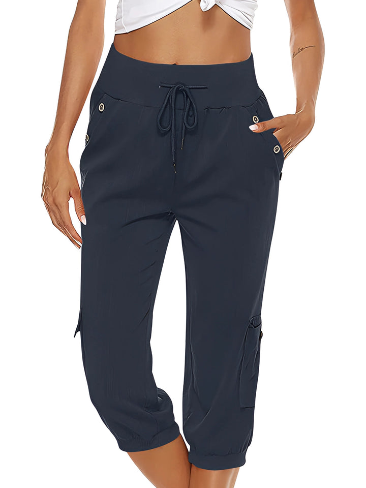 Pantalon capri vert pour femme, décontracté et respirant, parfait pour les activités estivales.
