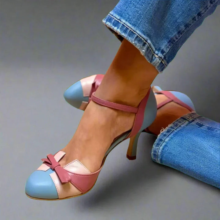 Escarpins élégants pour femme, talons hauts, alliant confort et style raffiné. Parfaits pour le bureau ou une soirée chic.