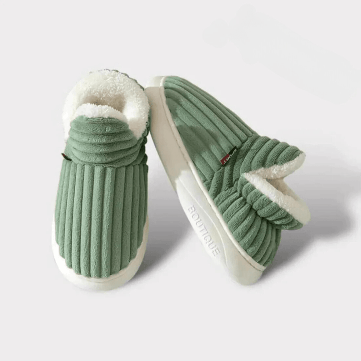 Mocassins chauds femme, semelle antidérapante, confort optimal pour la maison.