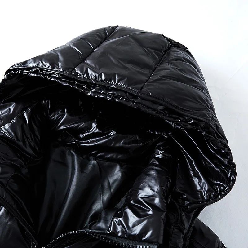 Veste homme matelassée de mode urbaine, protège du froid. Vêtement d'hiver moderne et confortable.