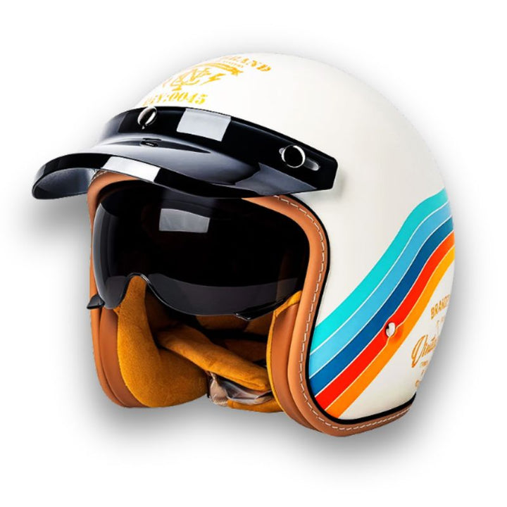 Casque moto polyvalent pour homme, style intemporel, protection homologuée DOT & ECE, confort pour longs trajets.