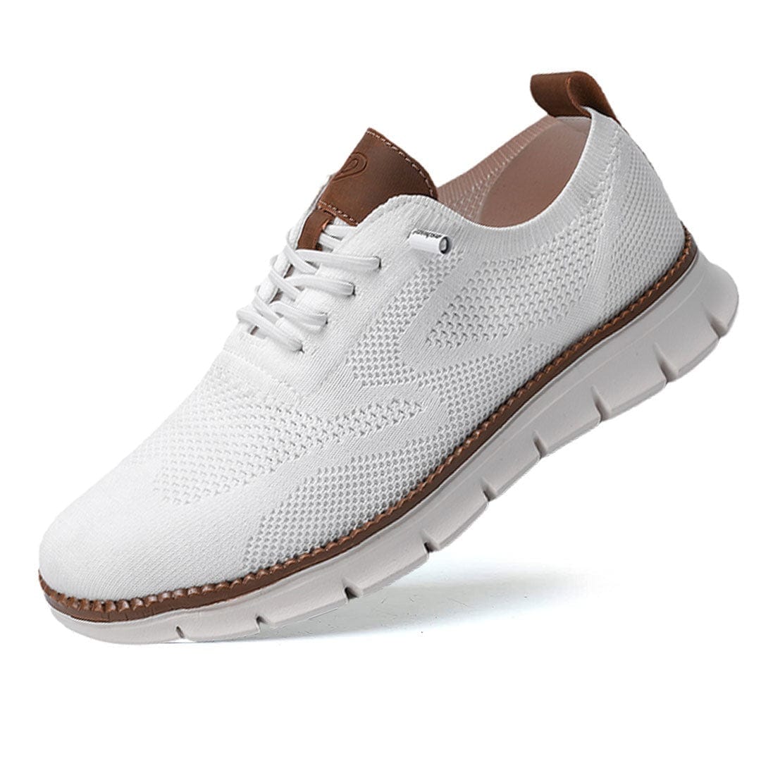 Gros plan matière respirante des sneakers hommes, anti-odeur, pour un confort optimal et des pieds frais.