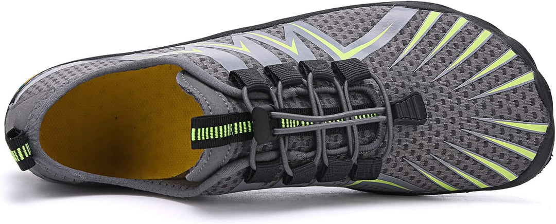 Chaussures d'eau antidérapantes pour une sécurité maximale sur surfaces humides, séchage rapide.
