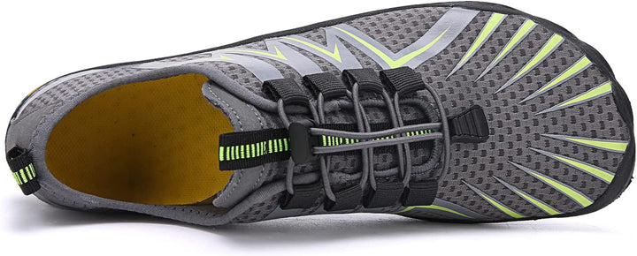 Chaussures d'eau antidérapantes pour une sécurité maximale sur surfaces humides, séchage rapide.