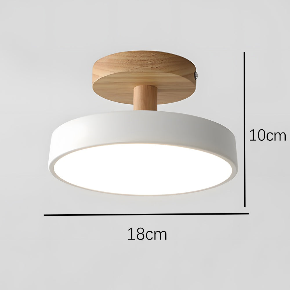 Bois et pastel pour ce plafonnier scandinave. Lumière douce LED.