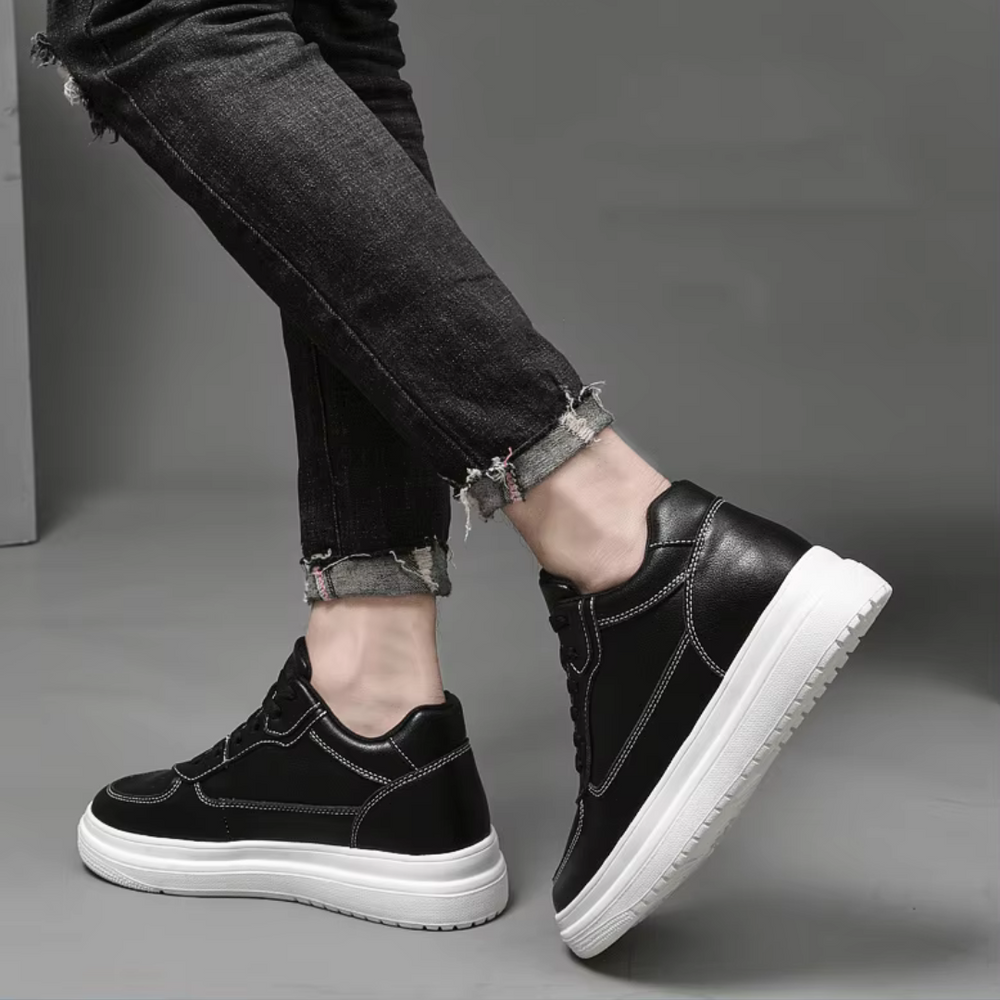 Chaussures StrideLift femme, baskets rehaussantes discrètes pour style et confiance accrus, confort moderne.