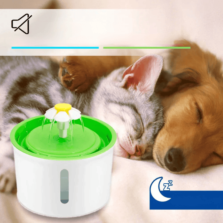 Fontaine à eau avec filtre pour chiens et chats, assure une eau propre et fraîche pour une hydratation optimale.