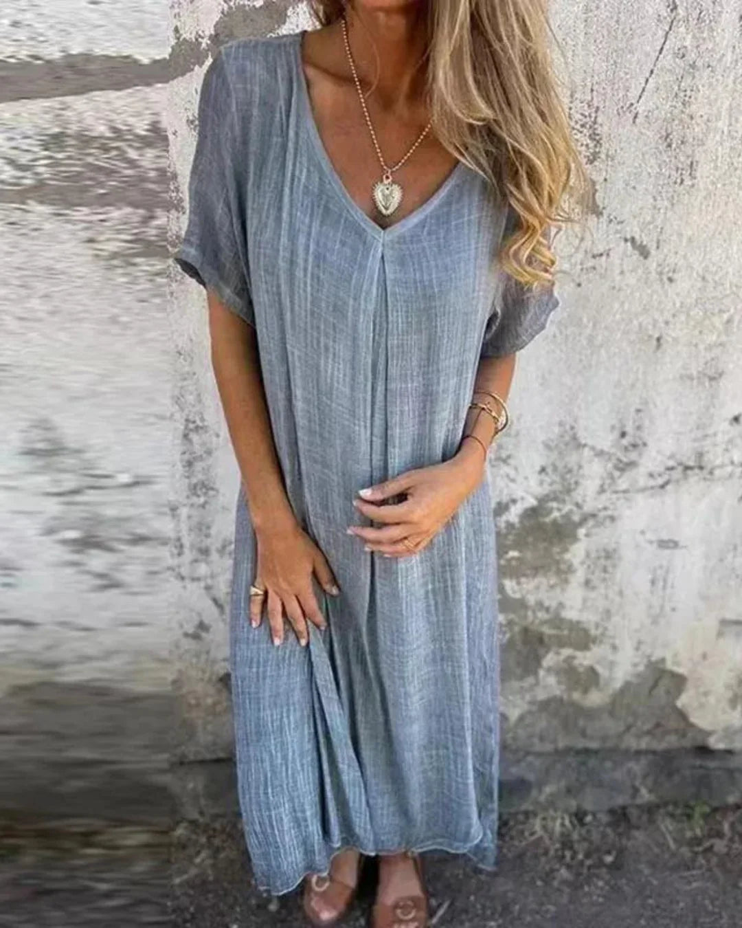 Robe de jour Alba pour femme, confortable et décontractée. Robe bohème fluide, idéale pour l'été et les vacances.