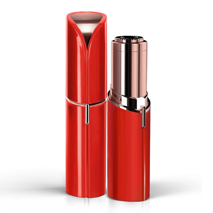 Femme utilisant l'épilateur visage pour une épilation faciale douce et précise.