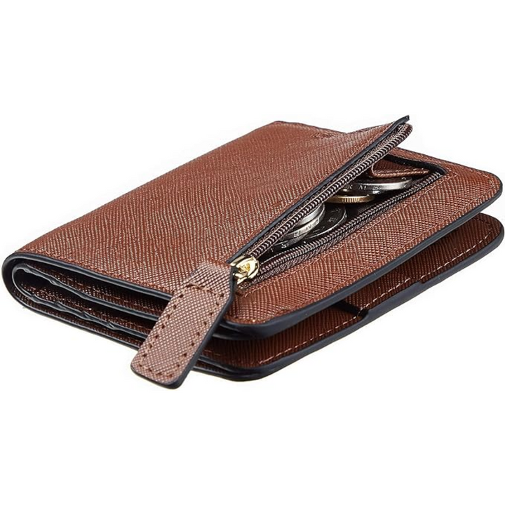 Portefeuille femme compact et chic disponible en plusieurs couleurs, protection RFID essentielle.