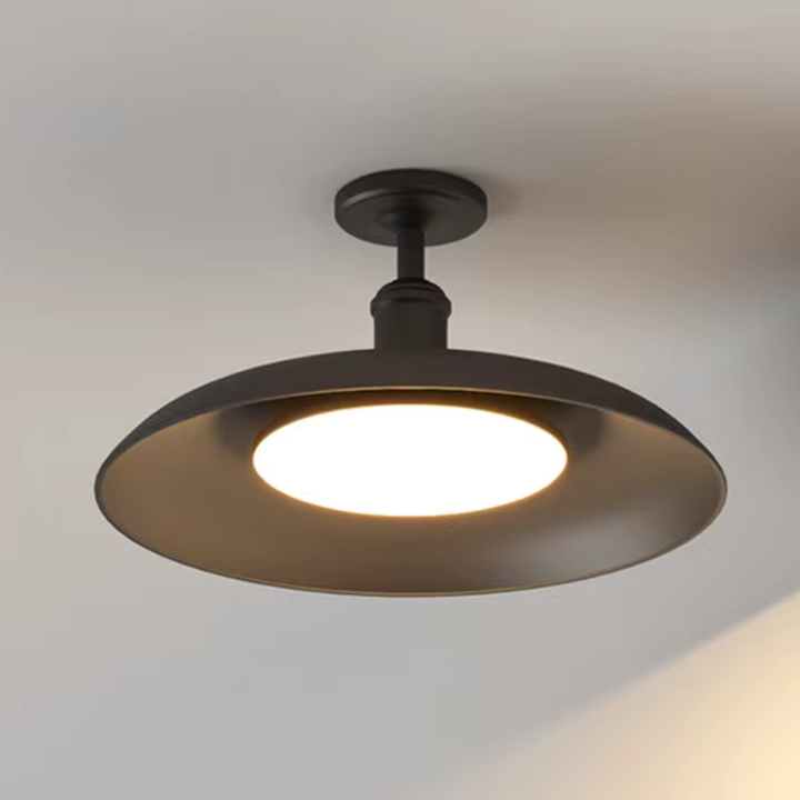 Plafonnier extérieur rond noir moderne IP65, lumière patio stylée pour votre maison. Éclairage extérieur fiable.