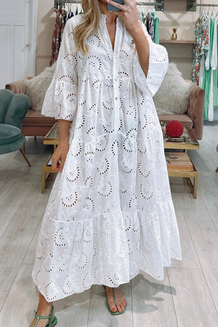Robe femme coton brodé, ample et respirante, manches évasées pour l'été.