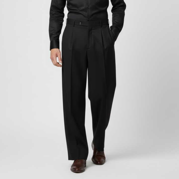 Pantalon homme plissé à jambe large, style moderne et décontracté. Vêtement élégant et confortable.