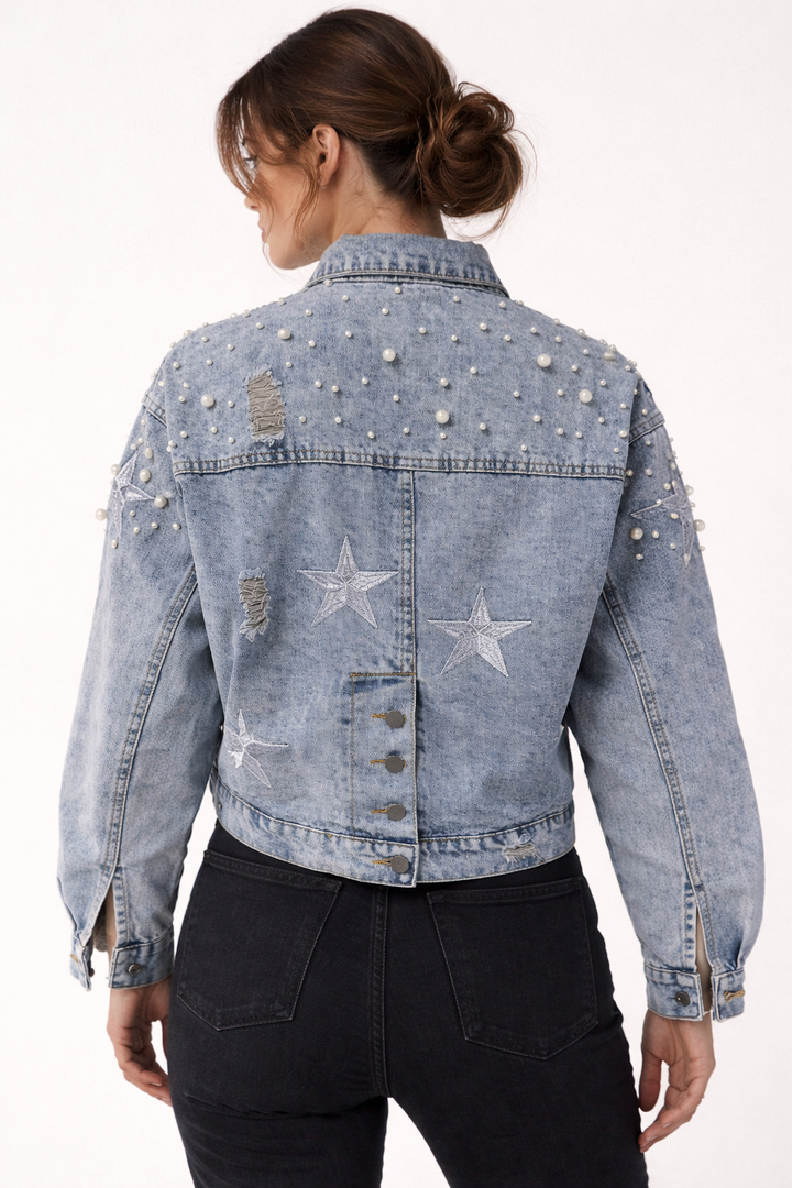 Veste femme printemps, broderie délicate d'étoiles et lune. Un vêtement extérieur décontracté et tendance.