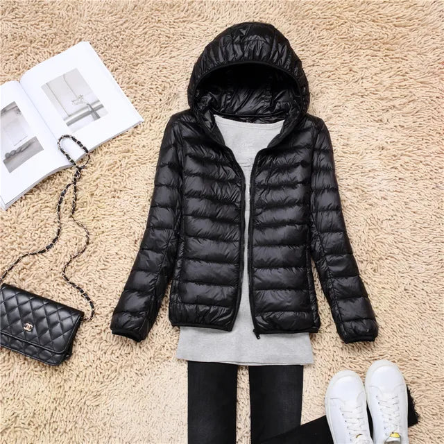 Veste femme chaude, compressible et chic. Idéale pour la mode hivernale et le confort nomade.