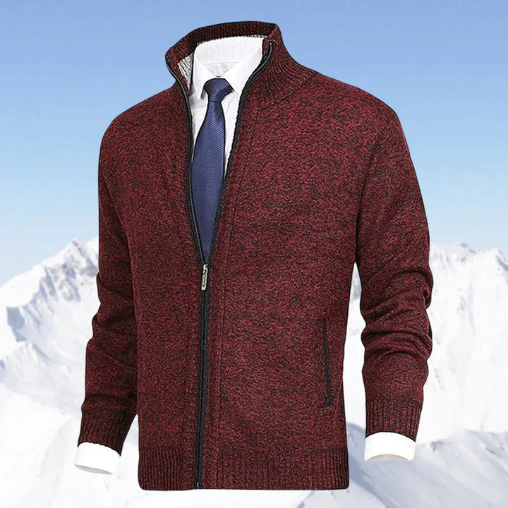 Cardigan homme Lucas gris anthracite, polyvalent pour une tenue de bureau ou un week-end décontracté.