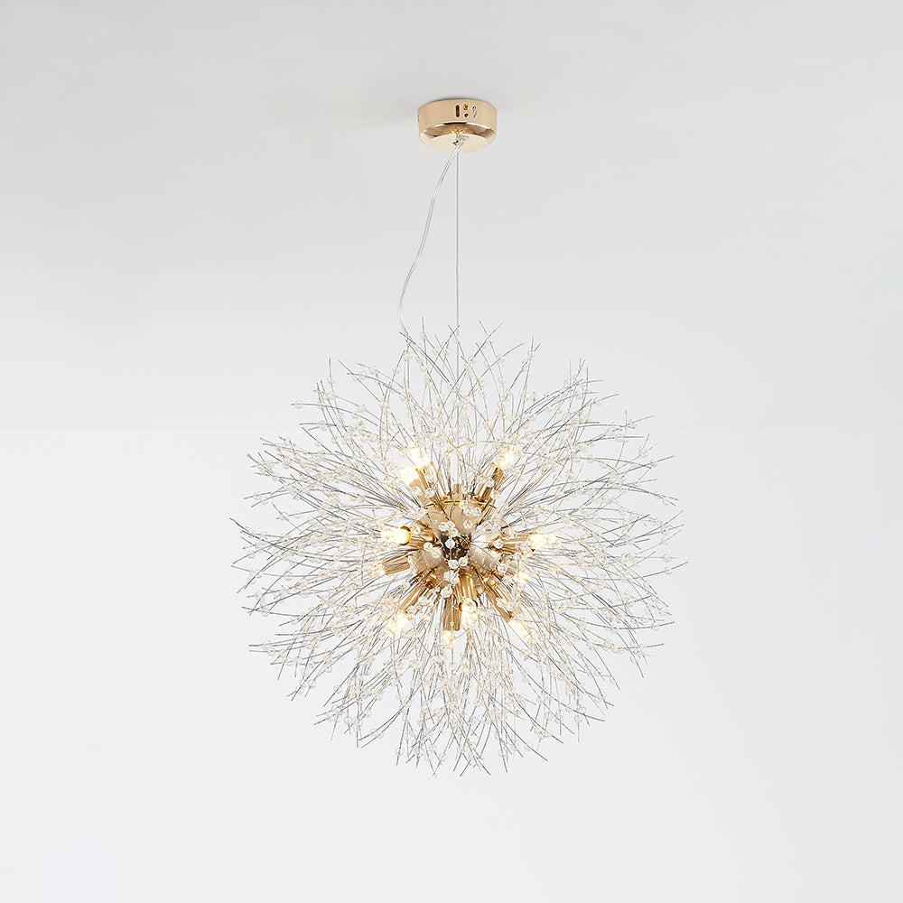 Luminaire suspension LED design pour salle à manger. Éclairage moderne avec style chrome, ambiance sophistiquée.