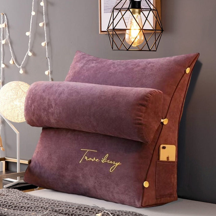 Coussin de soutien dorsal triangulaire, accessoire moelleux et confortable pour la relaxation et la maison.