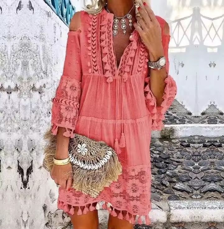 Robe d'été chic femme style bohème, avec broderies délicates. Parfaite pour vacances, plage et confort.