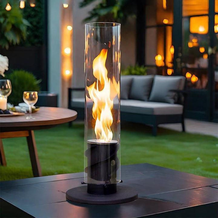 Cheminée de table FlameGlow moderne avec flammes chaleureuses et réglables pour intérieur élégant.
