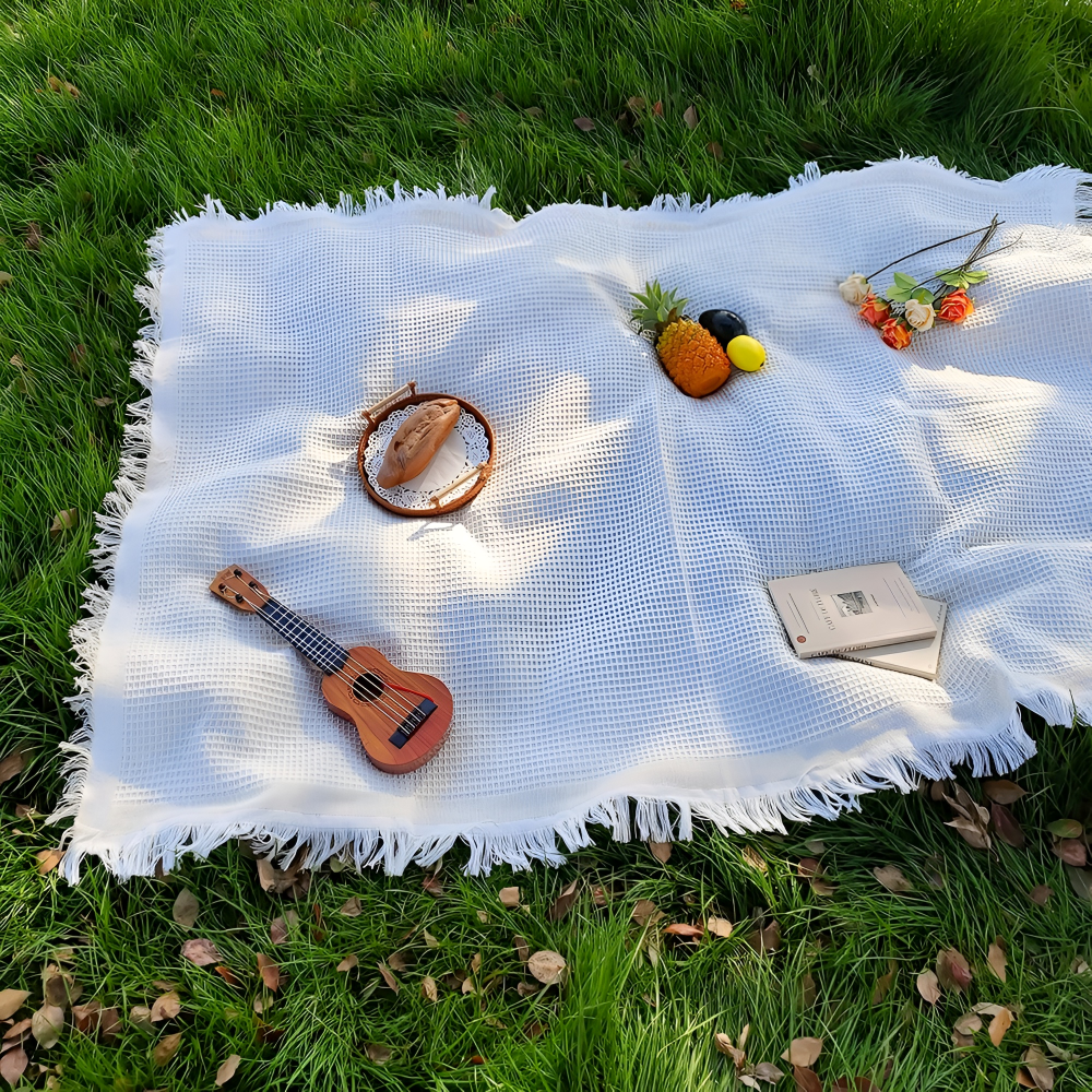 Tapis de pique-nique blanc style bohème, parfait pour le jardin, l'extérieur et le confort.
